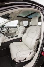 Volvo XC60 T8 Inscription 2017 года (UK)